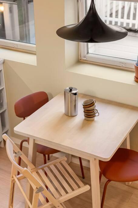 Fresh Studio Apartment, A Short Walk From Bryggen Bergen Bagian luar foto